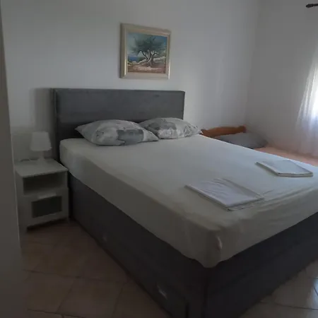 Lucic - Apartman *