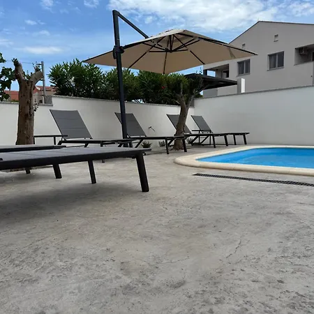 Kuca Za Odmor Lucic - - Zadar Apartman