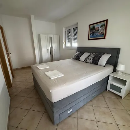 Kuca Za Odmor Lucic - - Zadar Apartman